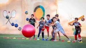 曼联帅位悬而未决，改选索尔斯克亚还是卡里克引发分歧