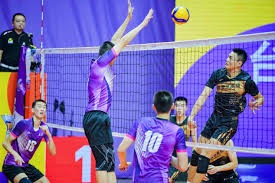 🫣 曼联在过去14场英超客场比赛中每场都至少失一球。他们上一次遭遇更长的客场联赛零封荒还要追溯到1985年9月至1986年4月期间。 来源：The United Stand